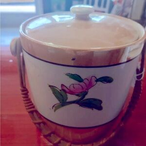 Vintage Lidded Porcelain Container w/ reed Handle 5-1/4" tall Japan GUC